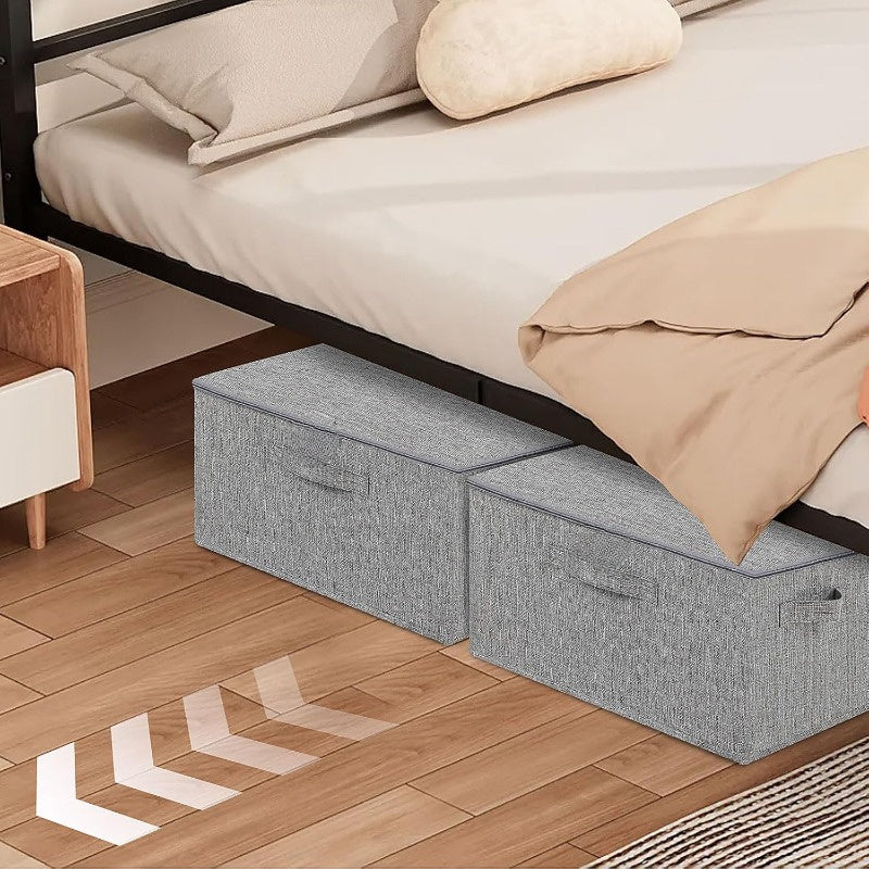 Ikkita katta sig'imli, qopqoq va tutqichlari bo'lgan egiluvchan mato saqlash qutilari kiyimlar, o'yinchoqlar va fotosuratlar uchun. Shkaf, yotoqxona va uyda foydalanish uchun ideal.