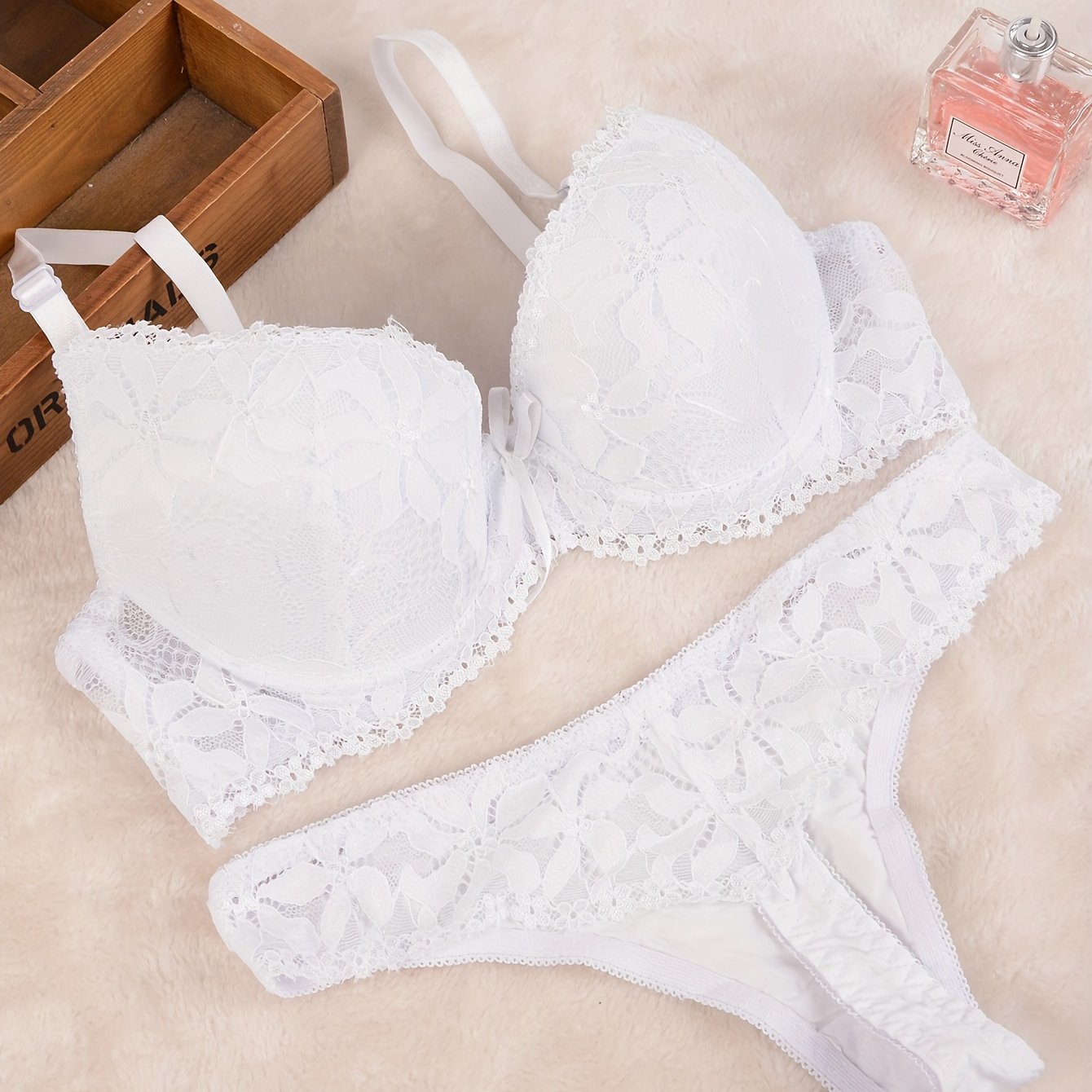 Black Lace Lingerie Set for Women Push-Up Bra and Thong Floral Design