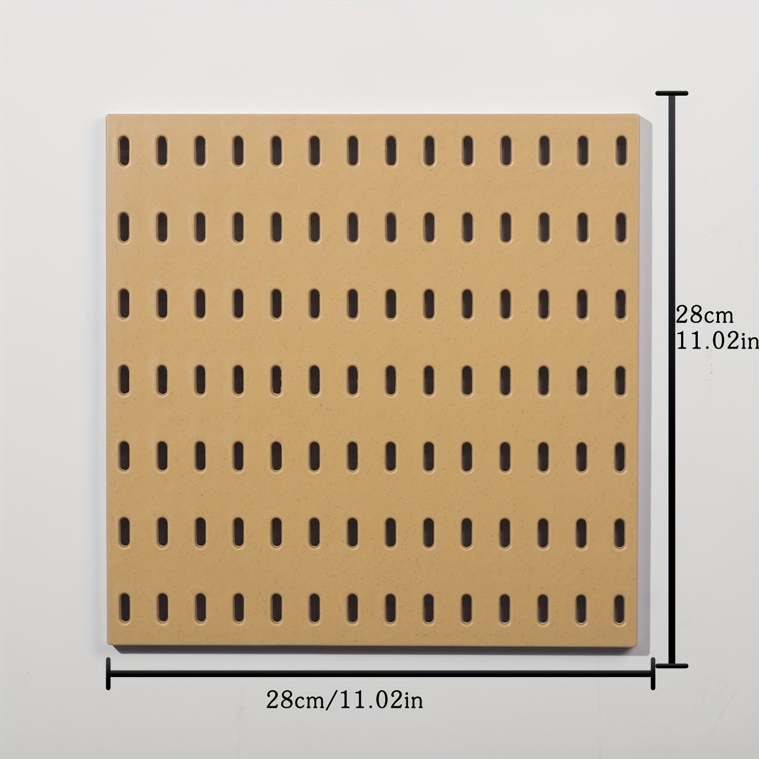 1 dona pegboard va aksessuarlar, shu jumladan quti, plastinka, ilgichlar, assorti, chashka ilgichlar, asboblar uchun ushlagich, turli joylar uchun saqlash tashkilotchisi.