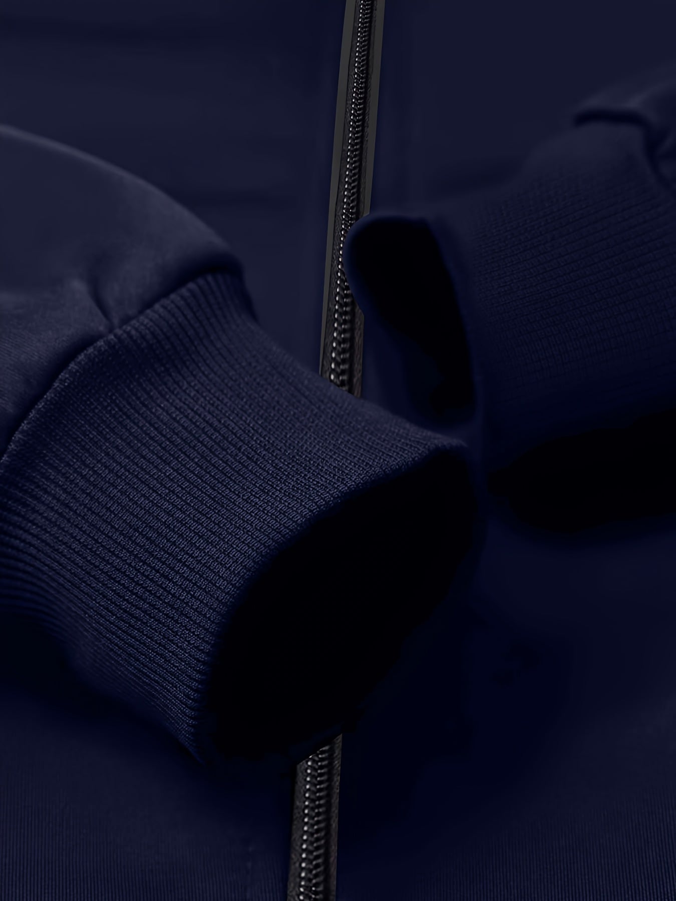 Erkaklar uchun italiyalik elementli bosma fermuarlı jakk, turli qiyinchilikda, polyester to'qima, ozgina cho'ziluvchan, astarsiz, cho'ntaklar bilan, kuz/qish mavsumi uchun.