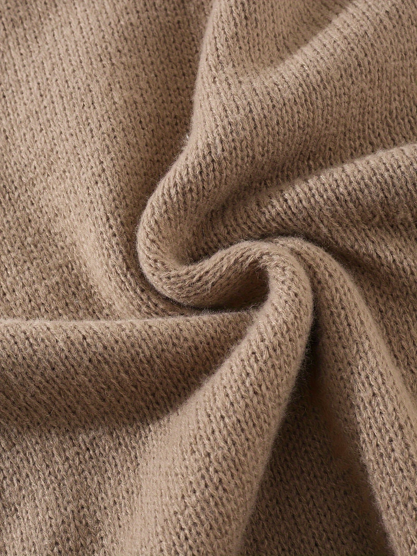 Plus Size Women's Autumn Winter Knitted Pullover with Pearl Decorations