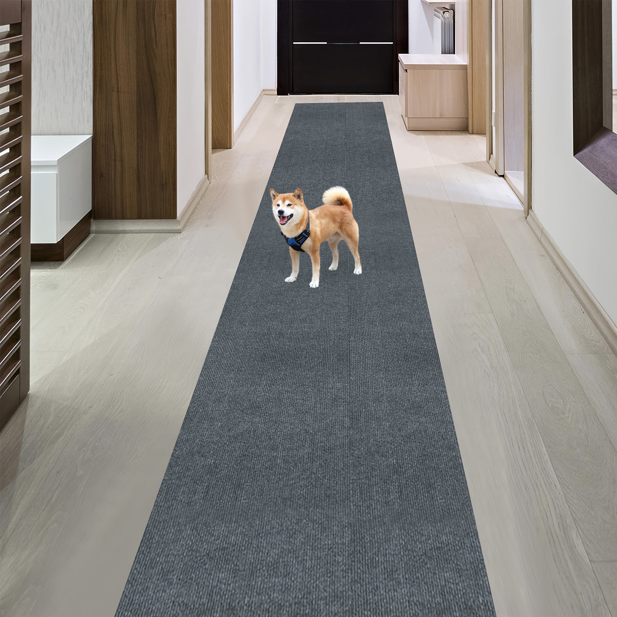 Qalin yuguruvchi gilam, yo'lni nishonlash va ko'rgazma ochilishlari uchun mukammal. Rojdestvo DIY loyihalari uchun yuvinish xonasi, koridor, oshxona va zinapoyalarda ideal. Mashinada yuvilishi mumkin va yog'och pollarda foydalanish uchun mo'ljallangan.