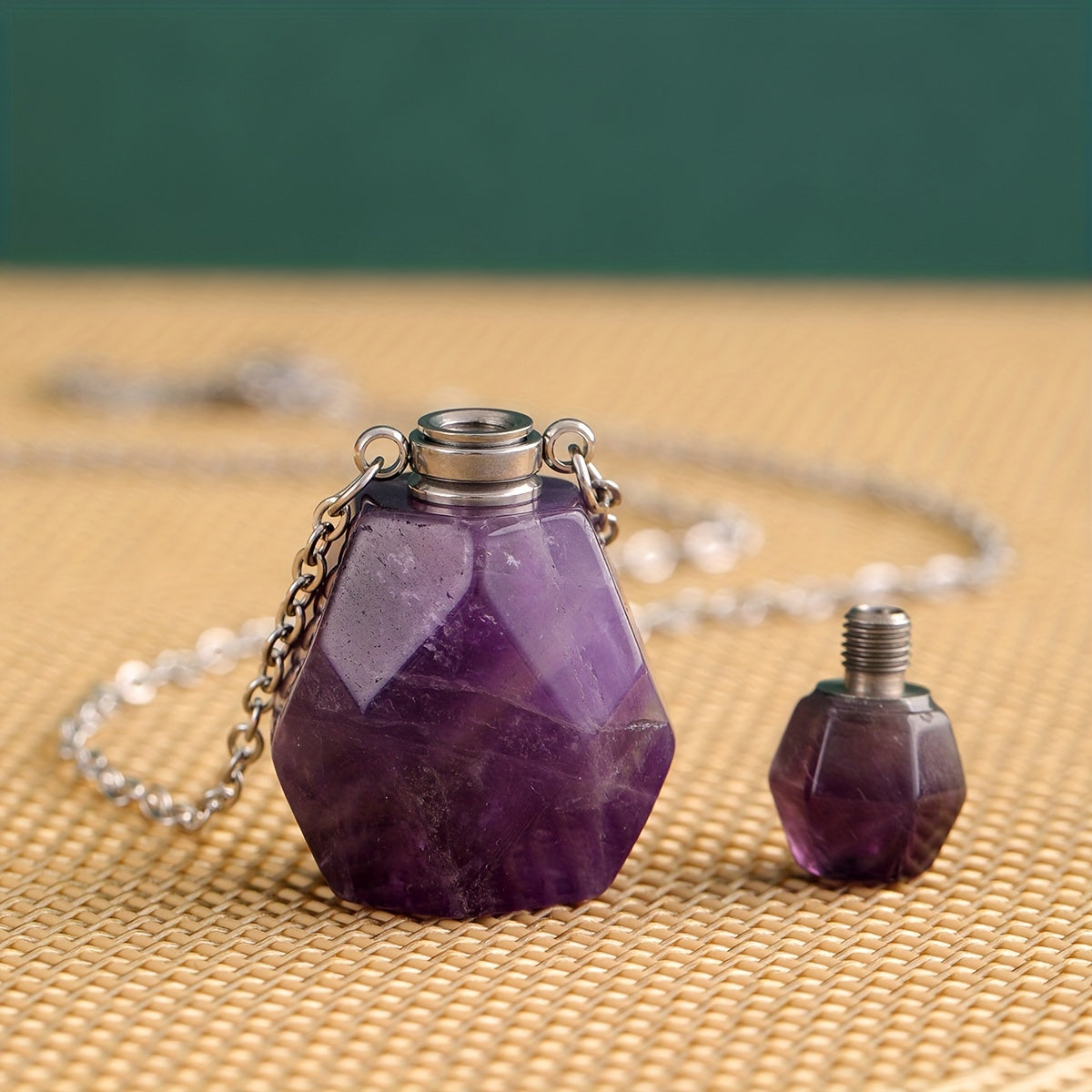 Glam Style Rock Crystal Diffuser Necklace with Chain for Aromatherapy and Gifts