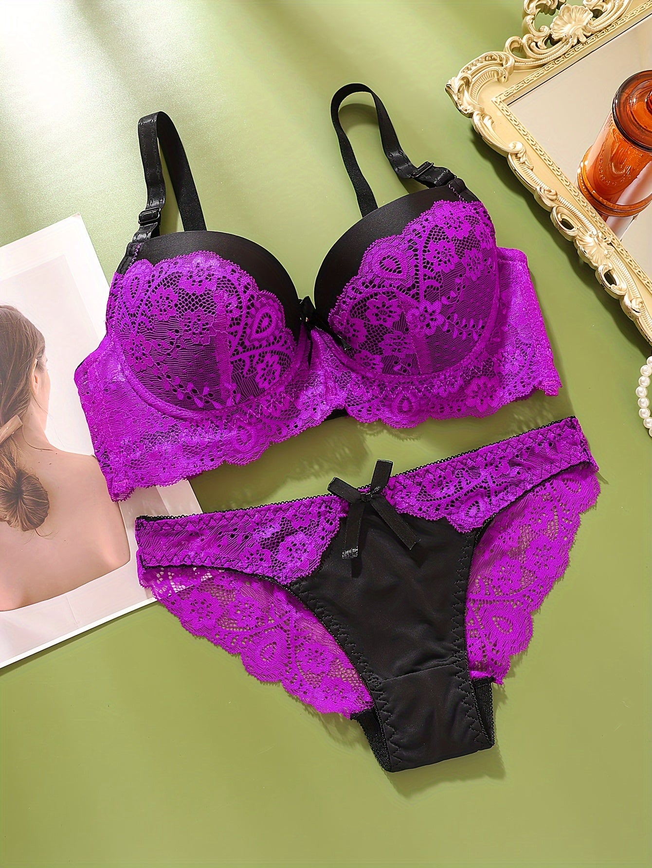 Women's Lace Lingerie Set with Push-Up Bra and Low-Rise Briefs in Breathable Nylon