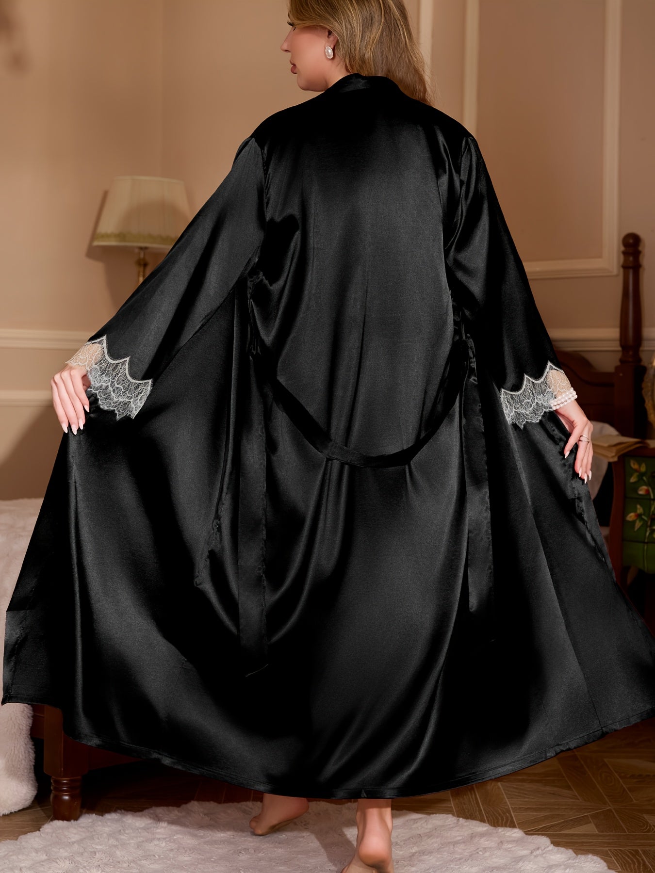 Женская сатиновая ночная рубашка для всех сезонов, с V-образным вырезом, сатиновый халат с кружевными деталями