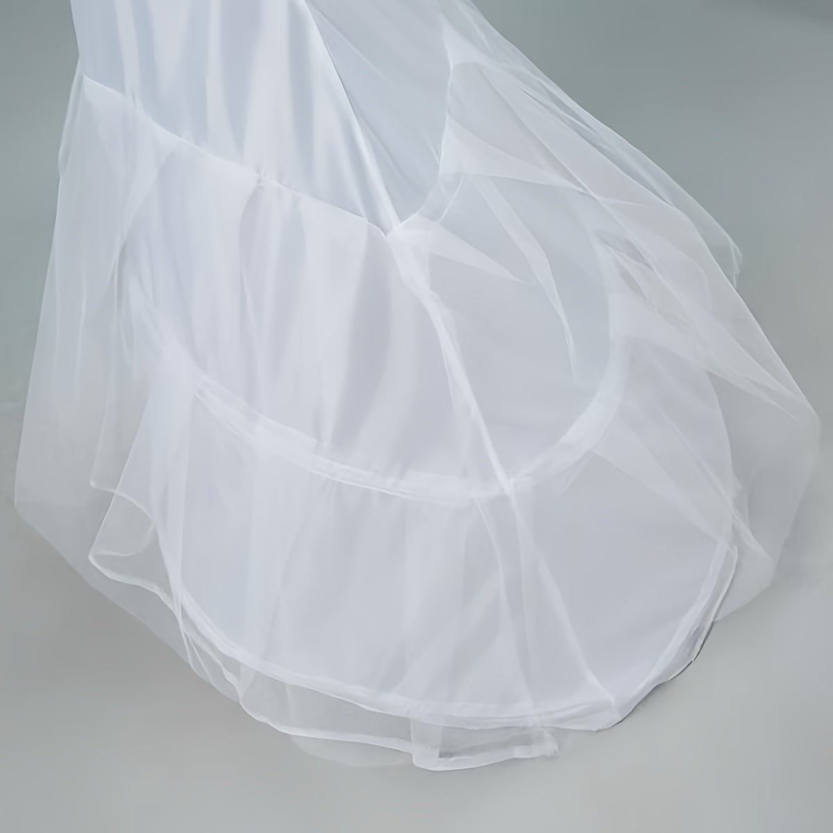 Bridal Wedding Dress Crinoline Petticoat with Steel Hoops and Mesh Fishtail