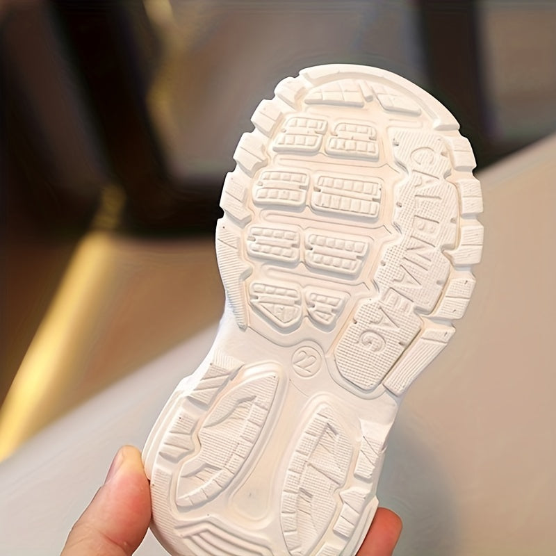 Qizlar uchun qulay sport poyabzallari, sirpanmaydigan kauchuk taglik, bog'ichli dizayn va nafas oladigan to'rli yuqori qismi bilan yugurish va tasodifiy kiyim uchun. Tasodifiy va zamonaviy yoshlar uchun nafas oladigan krossovkalar.