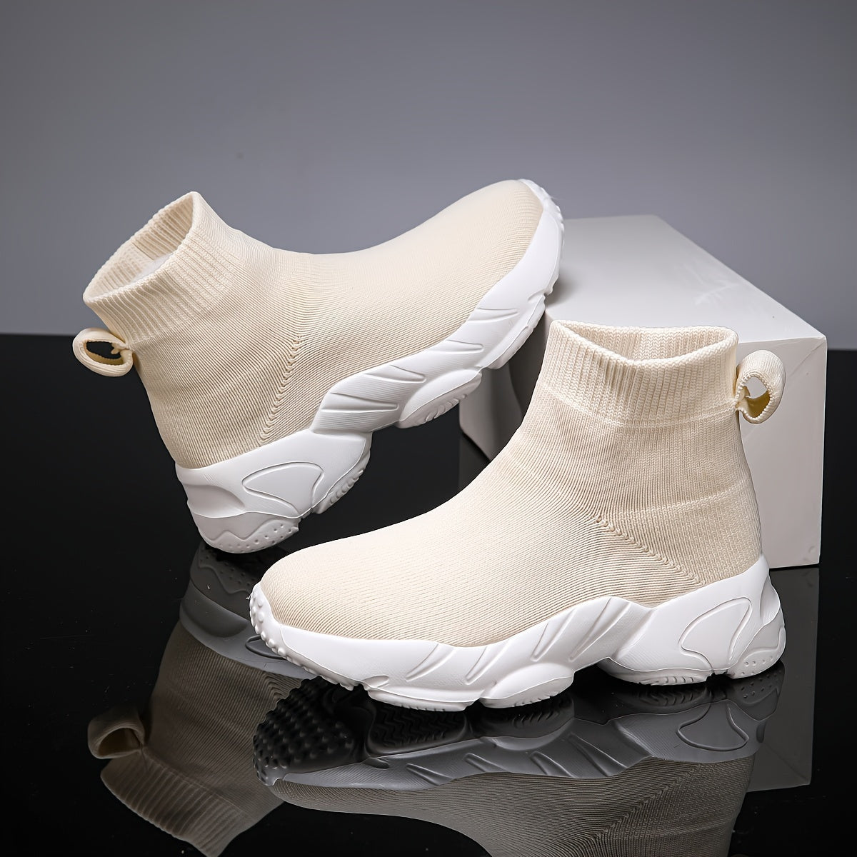 Kids Sports Shoes for Boys and Girls Casual Sneakers Lightweight Breathable All-Season