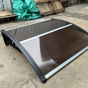 Sombrilla exterior marrón 76cm x 102cm a prueba de agua con protección UV para patio y jardín