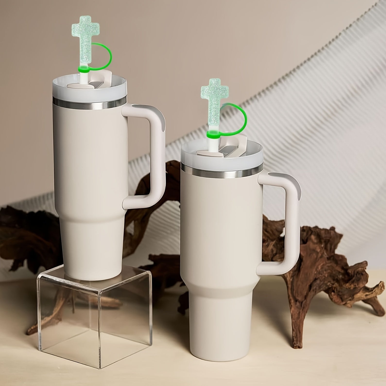 Set of 6 Glitter Straw Toppers with Dustproof Resin Caps for Cups Party Holiday