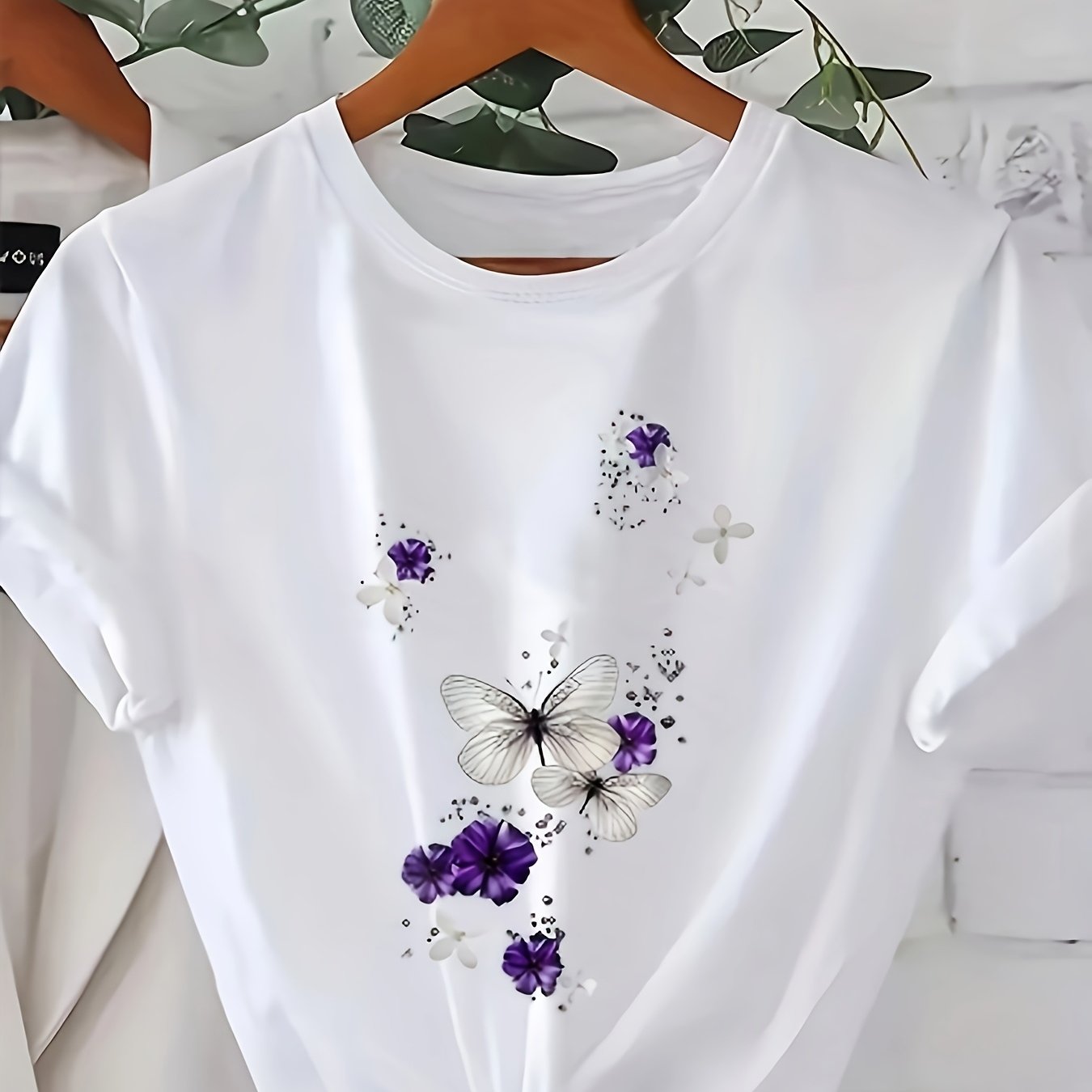 Plus Size Women's White Casual T-Shirt with Butterfly Print and Sparkling Stars