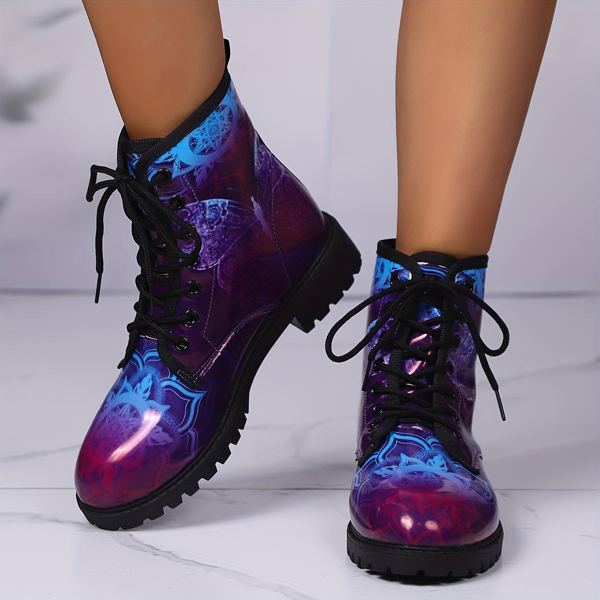 Women’s Butterfly Print Combat Boots Casual Round Toe Lace Up Ankle Boots