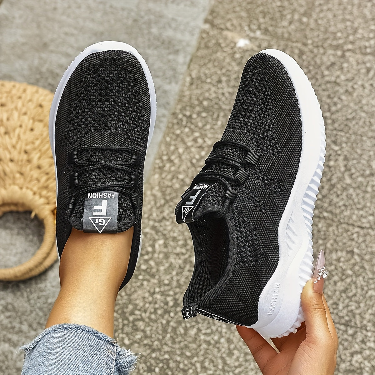 Women's Casual Sneakers Leather Lace-Up Shoes for All Seasons