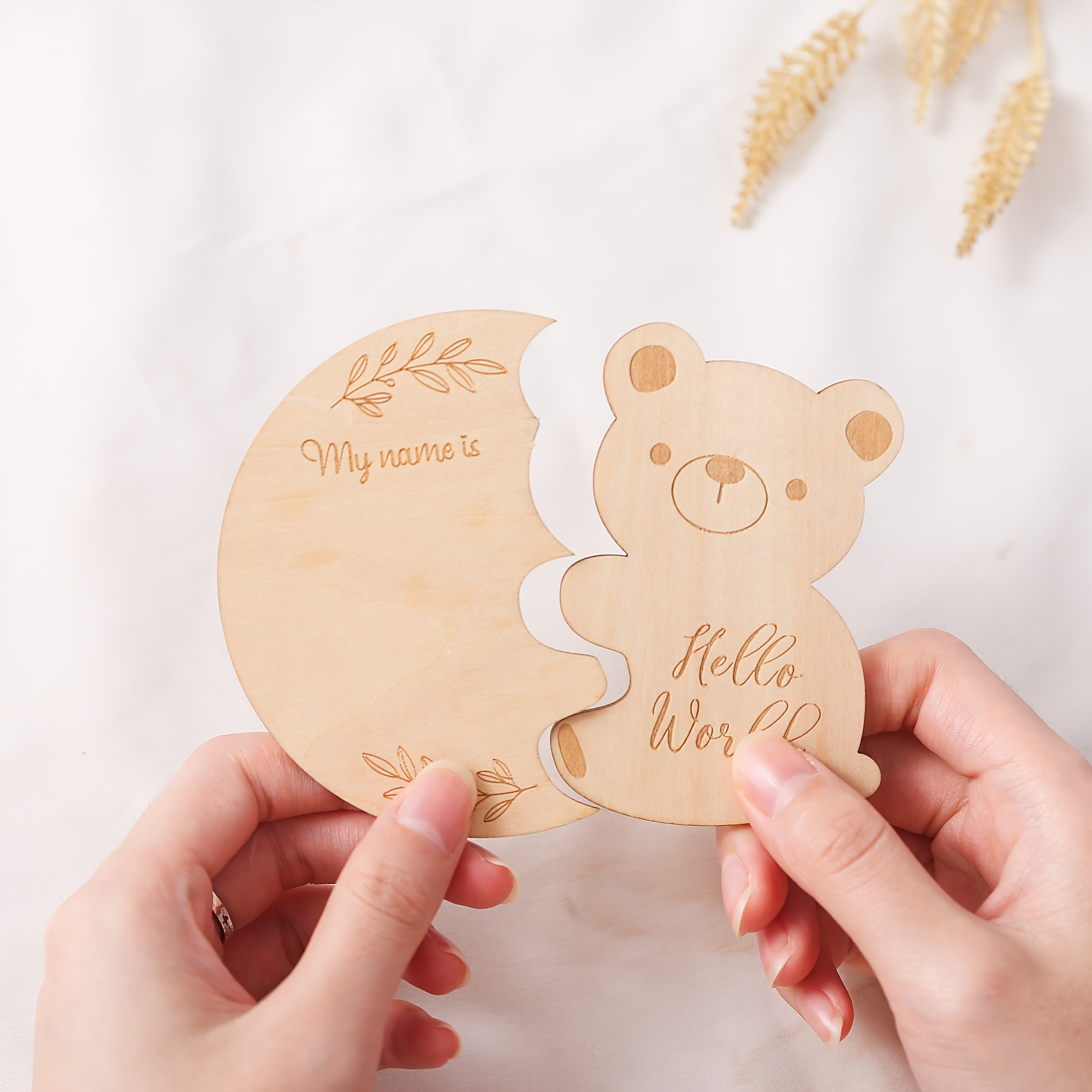 Baby Milestone Keepsake Wooden Teddy Bear Growth Record Card Set with Photo Props