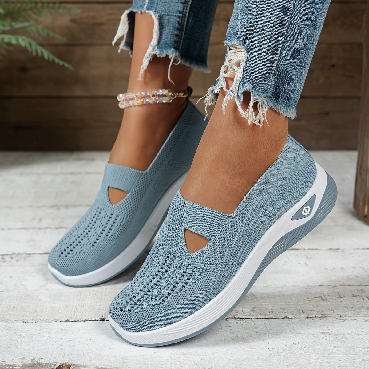 Women's Breathable Knit Slip-On Sneakers Lightweight Non-Slip Casual Shoes