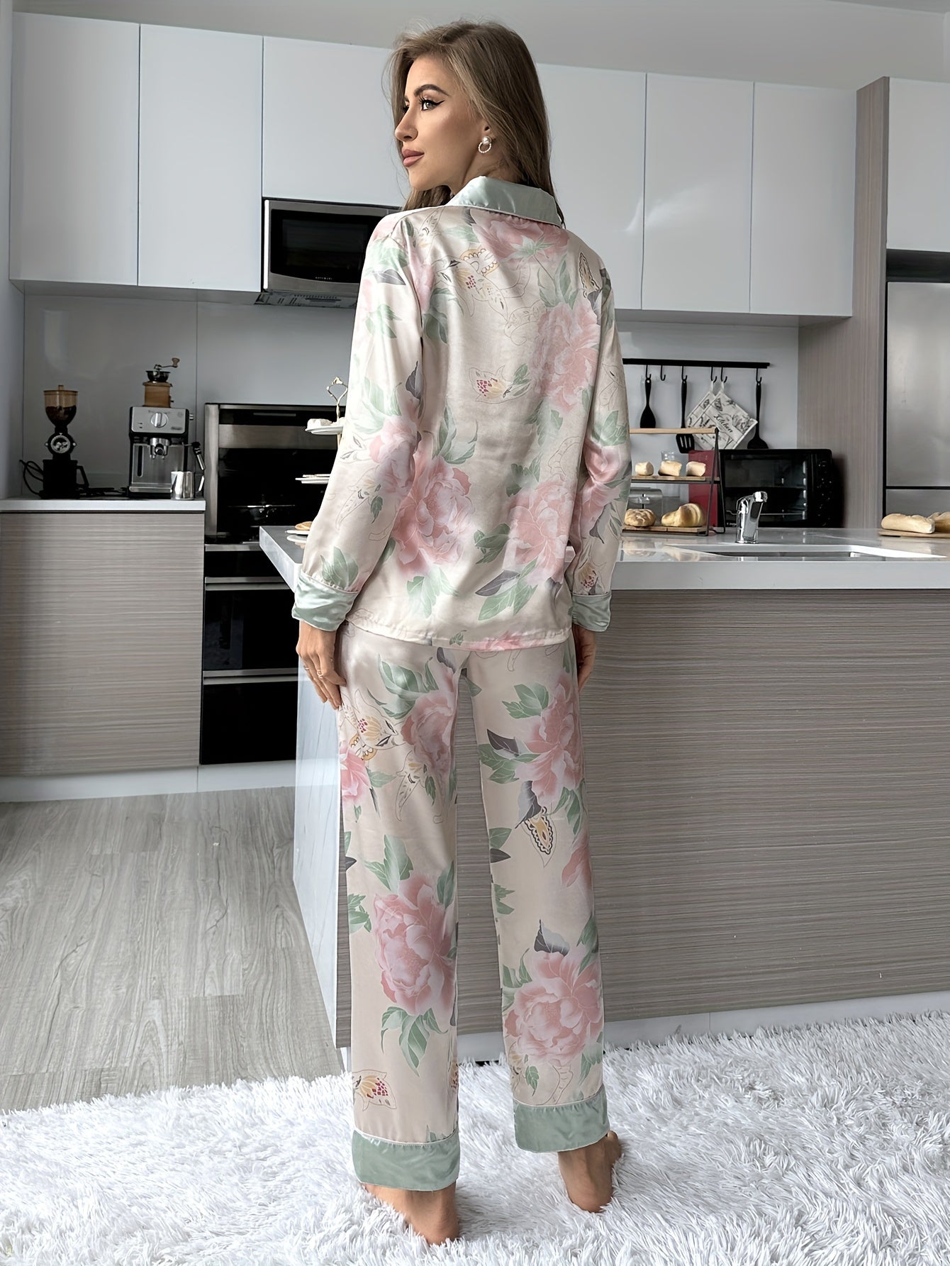 Conjunto de pijama de satén para mujer con top de manga larga y pantalones con estampado floral