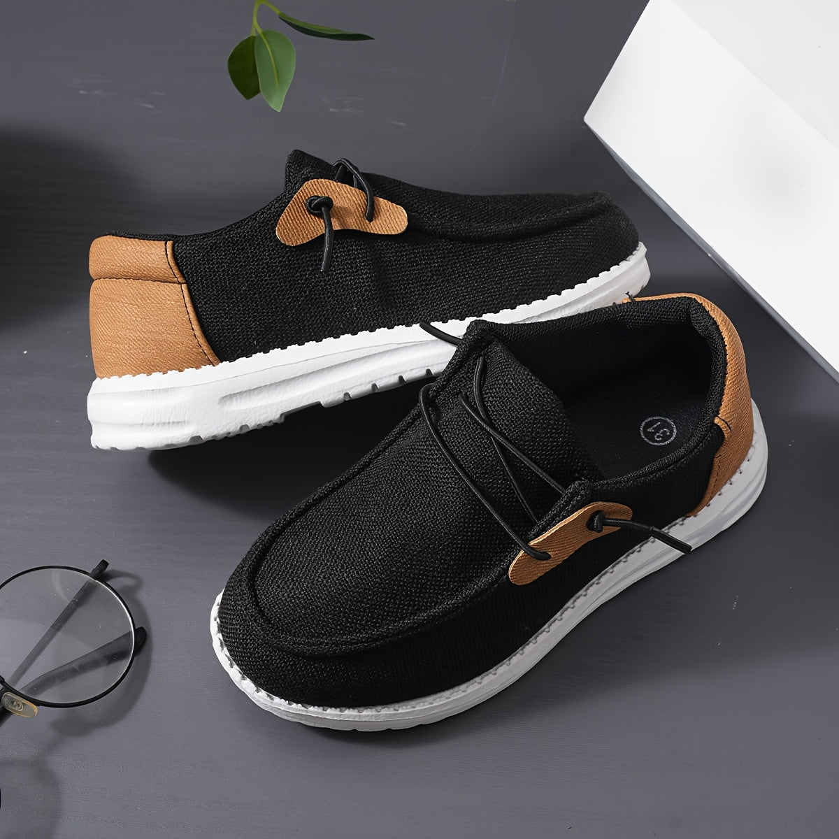 Boys Canvas Sneakers Low Top Breathable Lightweight Outdoor Casual Shoes