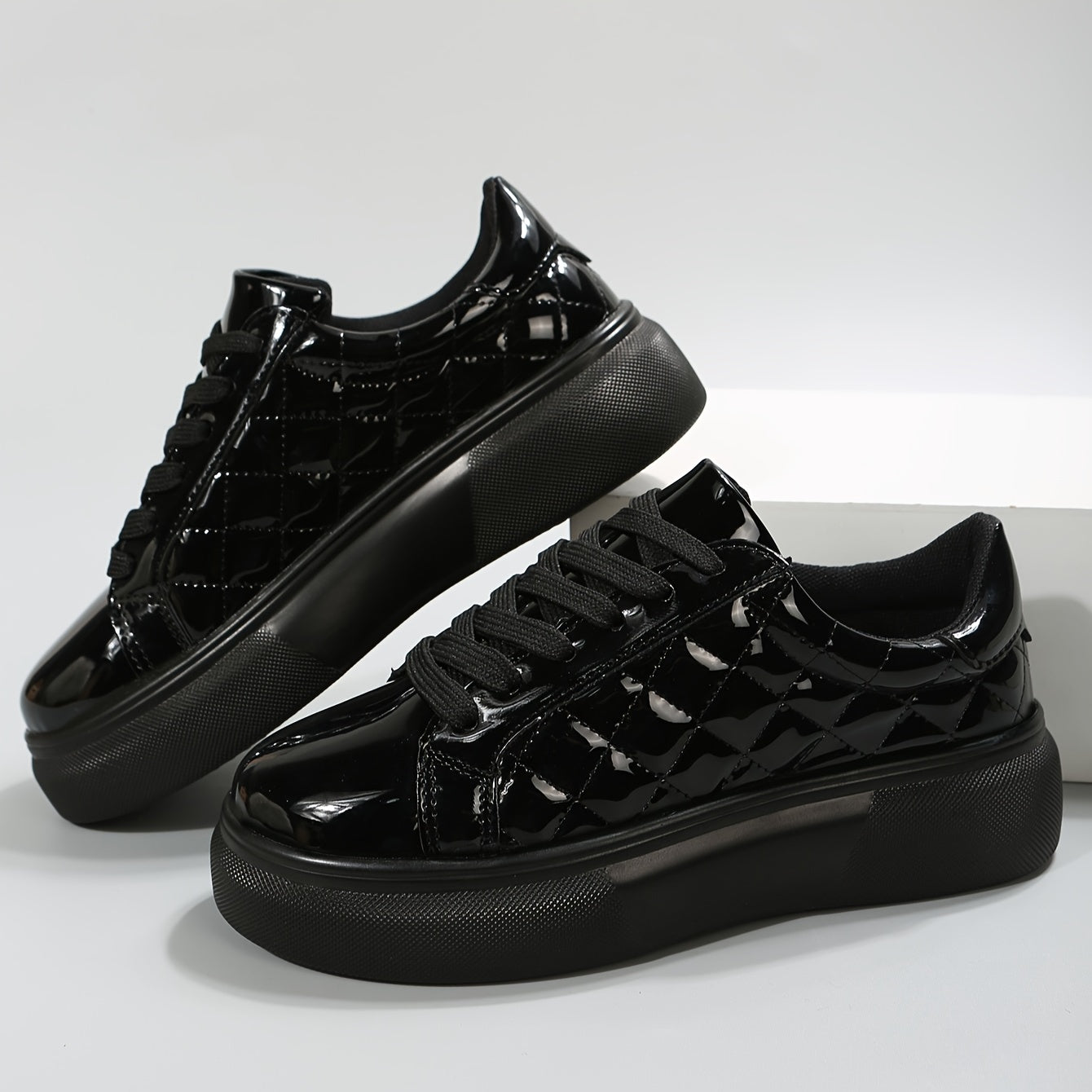 Women's Black Platform Sneakers Low-Top Casual Shoes with Thick Sole