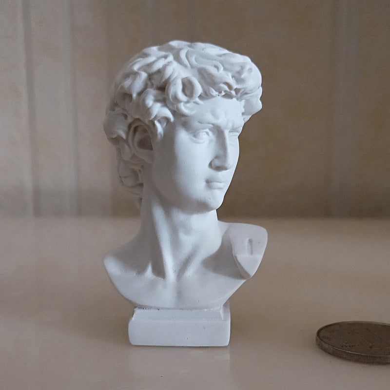 Miniature Home Decor Figurine for Living Room Art Ornament