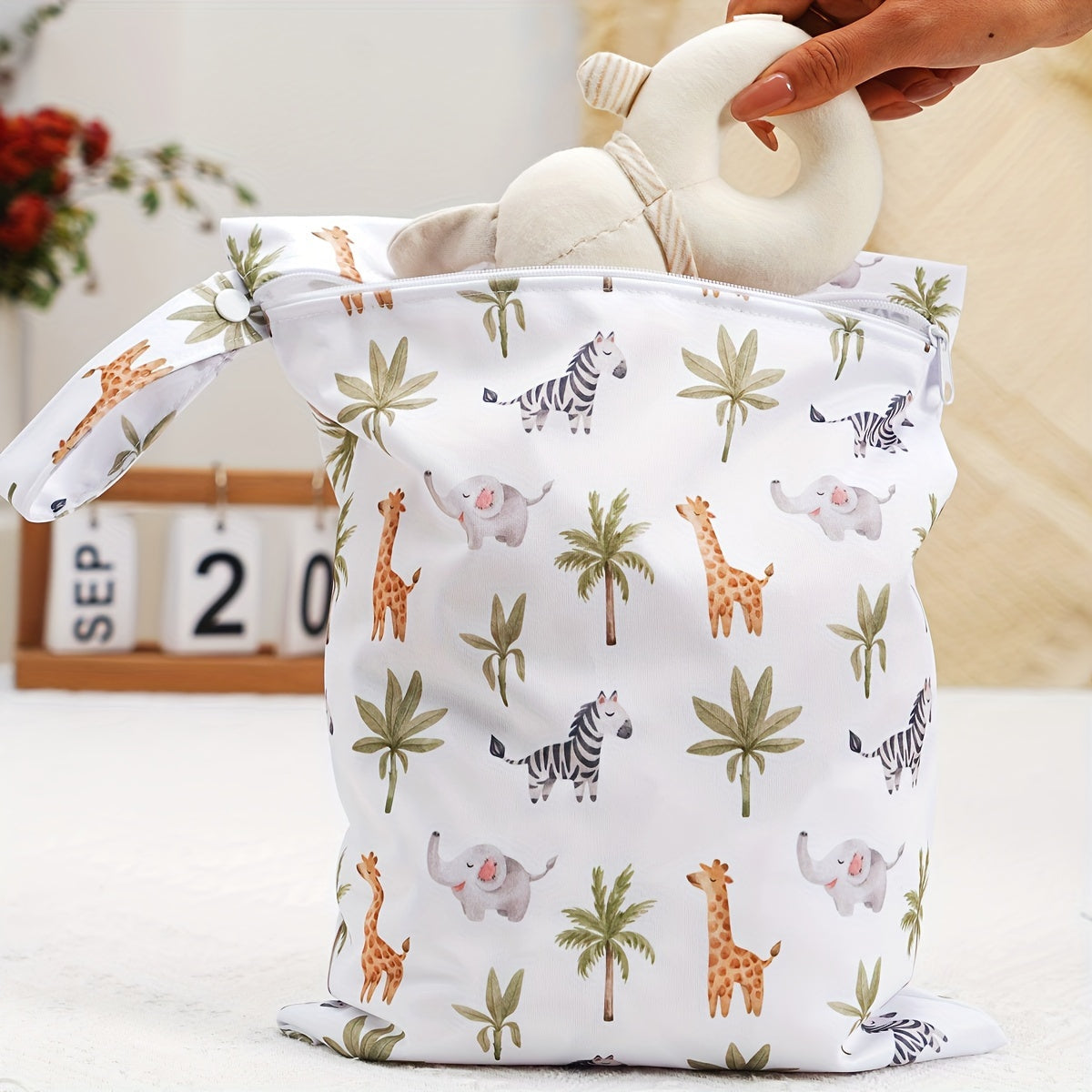 3 ta suv o'tkazmaydigan mato pampers saqlash sumkasi to'plami, bitta cho'ntakli yuviladigan nam-quruq sumkalar; suzish kiyimlarini saqlash uchun mukammal