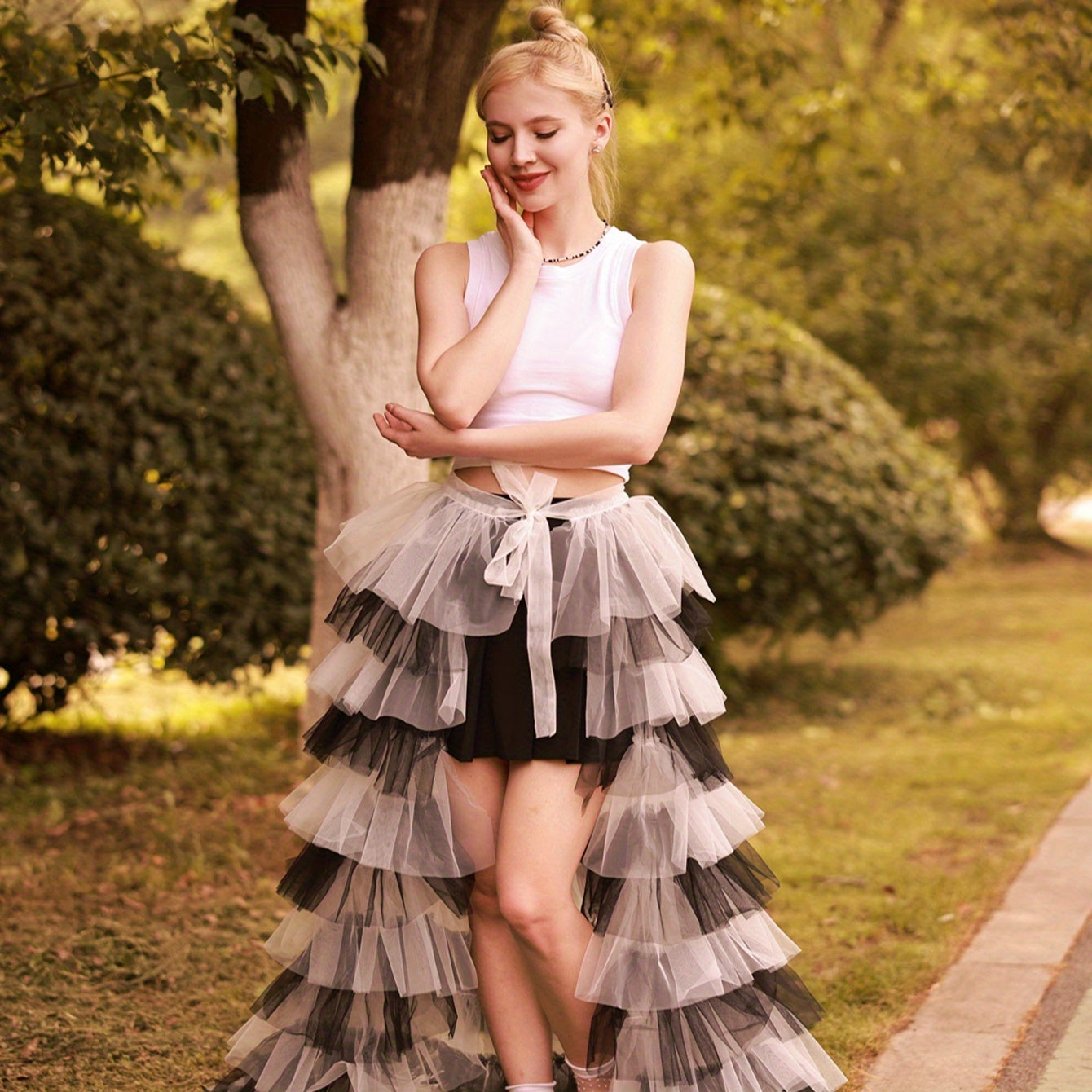 Elegant Bridal Fishtail Dress with Baroque Princess Accessories for Weddings