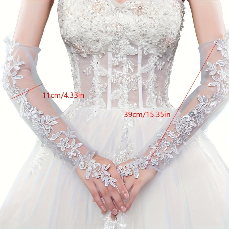Elegant Bridal Gloves with Lace Detail, Lightweight and Airy for Weddings