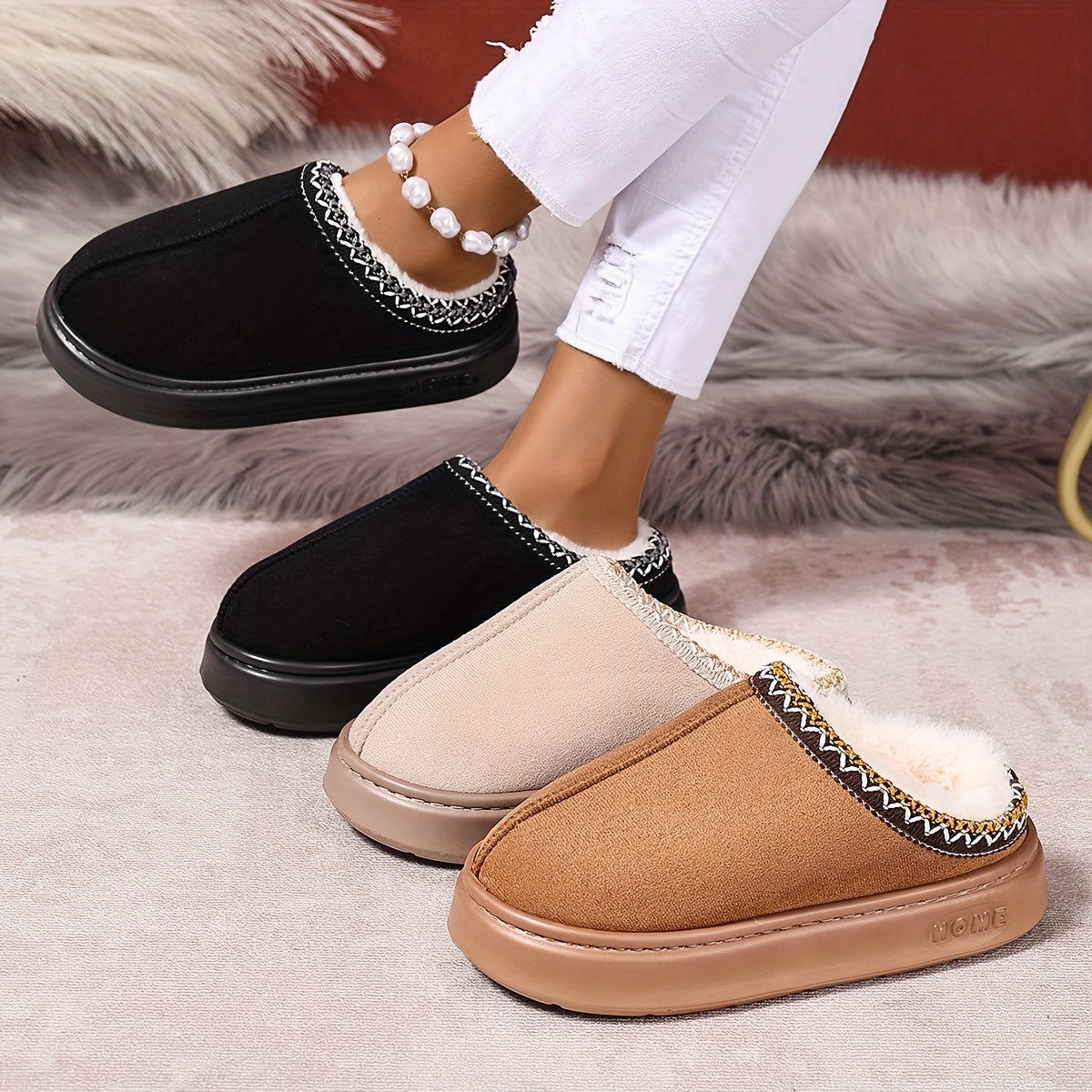 Kattaroq o'lchamdagi juftlik uchun issiq, plush bilan qoplangan ichki va tashqi qorli botinkalar va shlyapa