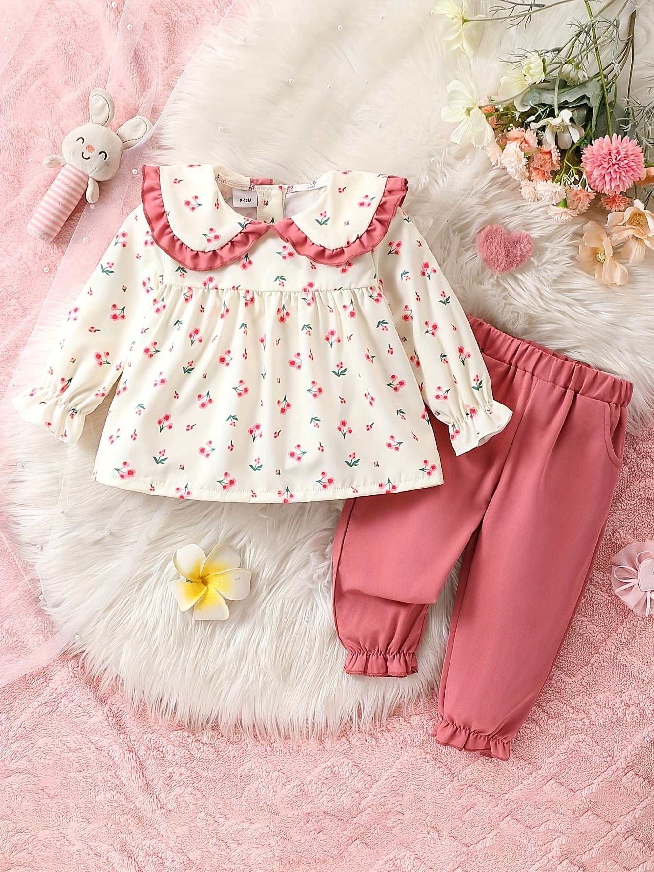 Baby Girl Outfit with Floral Top and Pink Jogger Pants for Spring and Autumn