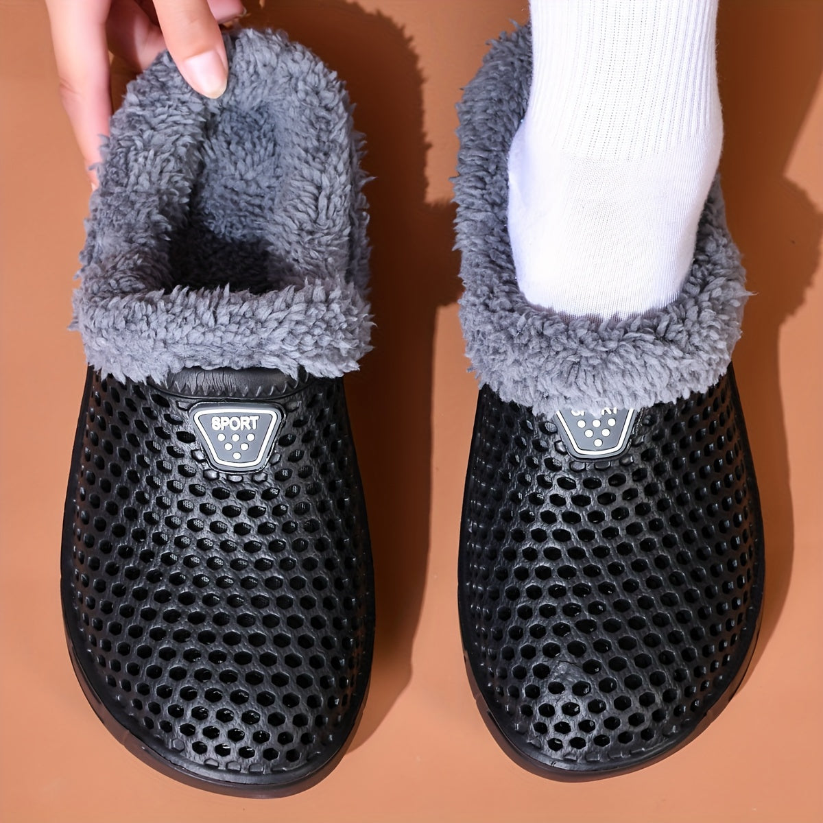 Women's Hollow Out Clogs Slip-On Plush Lined Warm Casual Shoes Plus Size