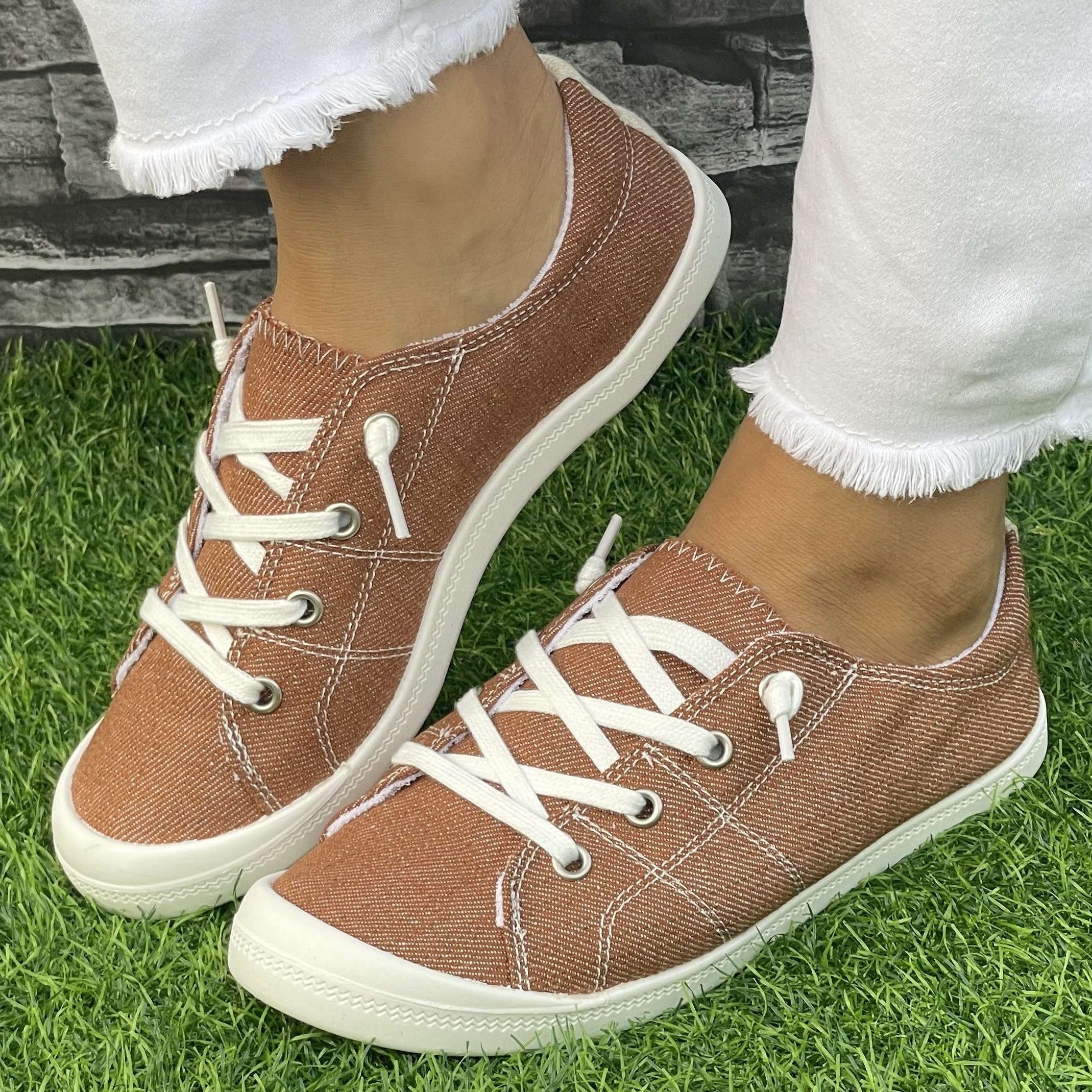 Women's Casual Solid Color Fabric Outdoor Work Shoes All-Season Lightweight