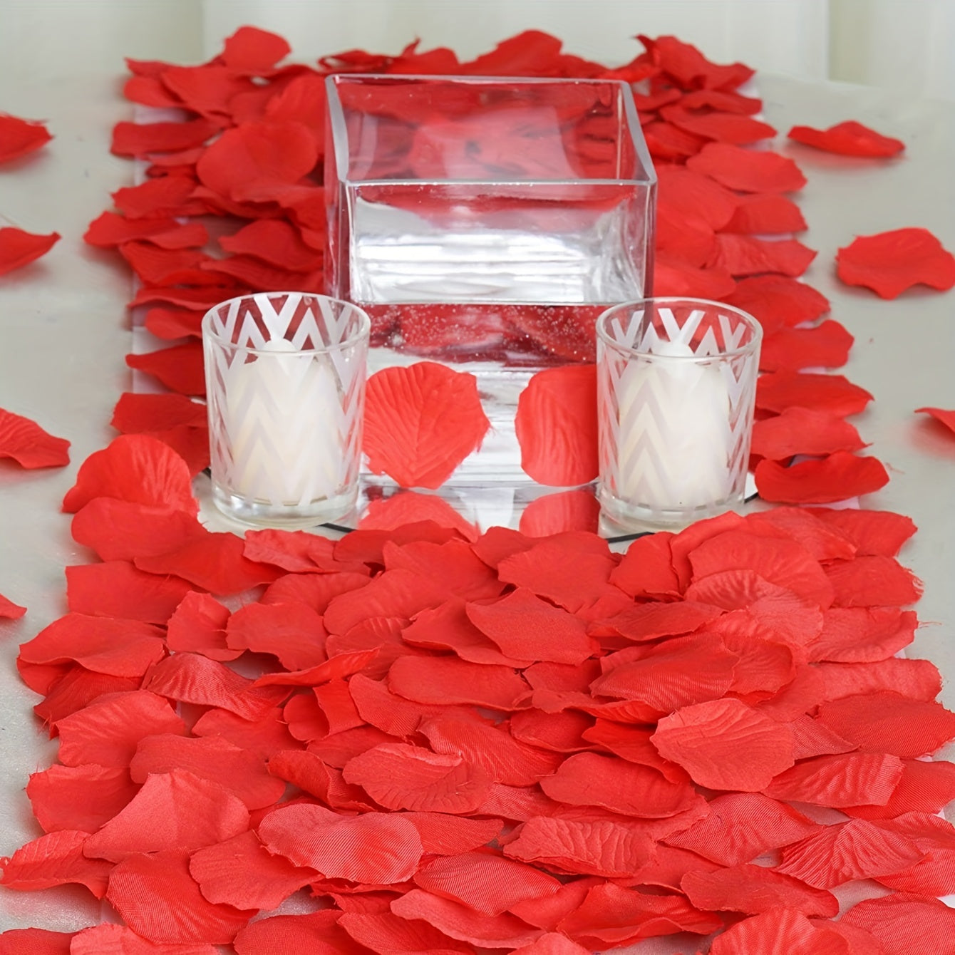1000pcs Fake Rose Petals for Romantic Events DIY Projects Photography