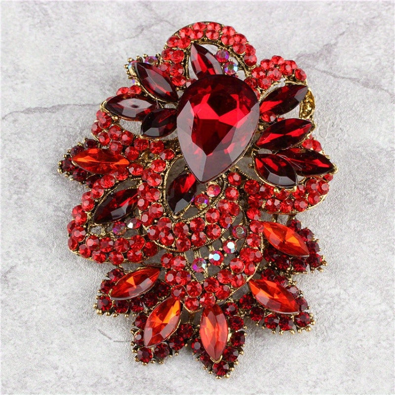 Elegant Flower-Shaped Rhinestone Brooch for Women Sparkling Jewelry Accessory for Parties