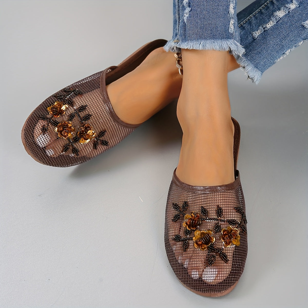 Women's Flat Sandals With Flower Sequins and Beaded Detail