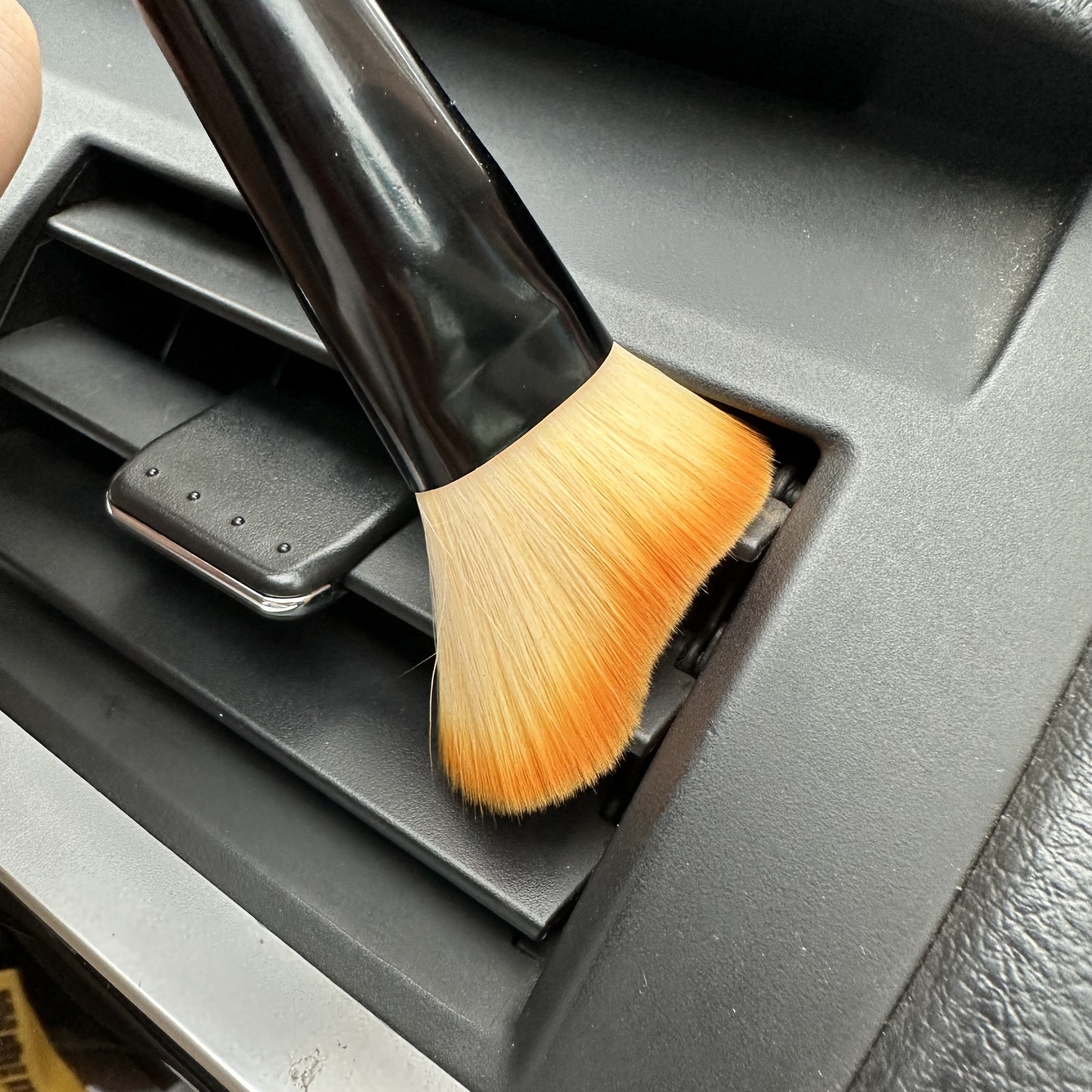 Universal Car Interior Cleaning Brush Soft Bristle Dust and Key Pad Scrubber