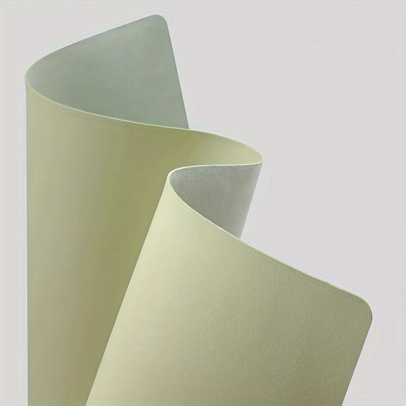 1 Ta'sir qilmaydigan PVC sun'iy charm ish stoli mato, suv o'tkazmaydigan va dog'ga chidamli, tozalash oson, ofis yoki o'qish stoli uchun bir nechta ranglarda mavjud.