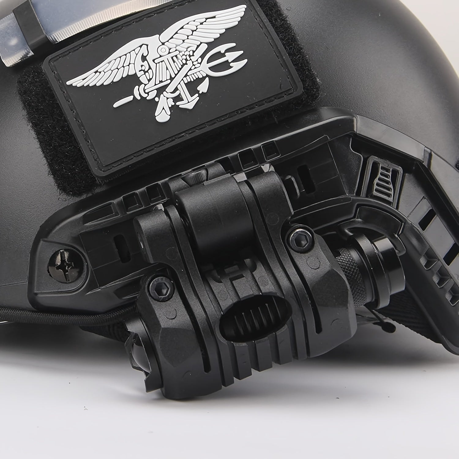 25mm sozlanadigan chiroq o'rnatgich, kasklar va baliq ovlash tayoqlariga, qora, bardoshli ABS