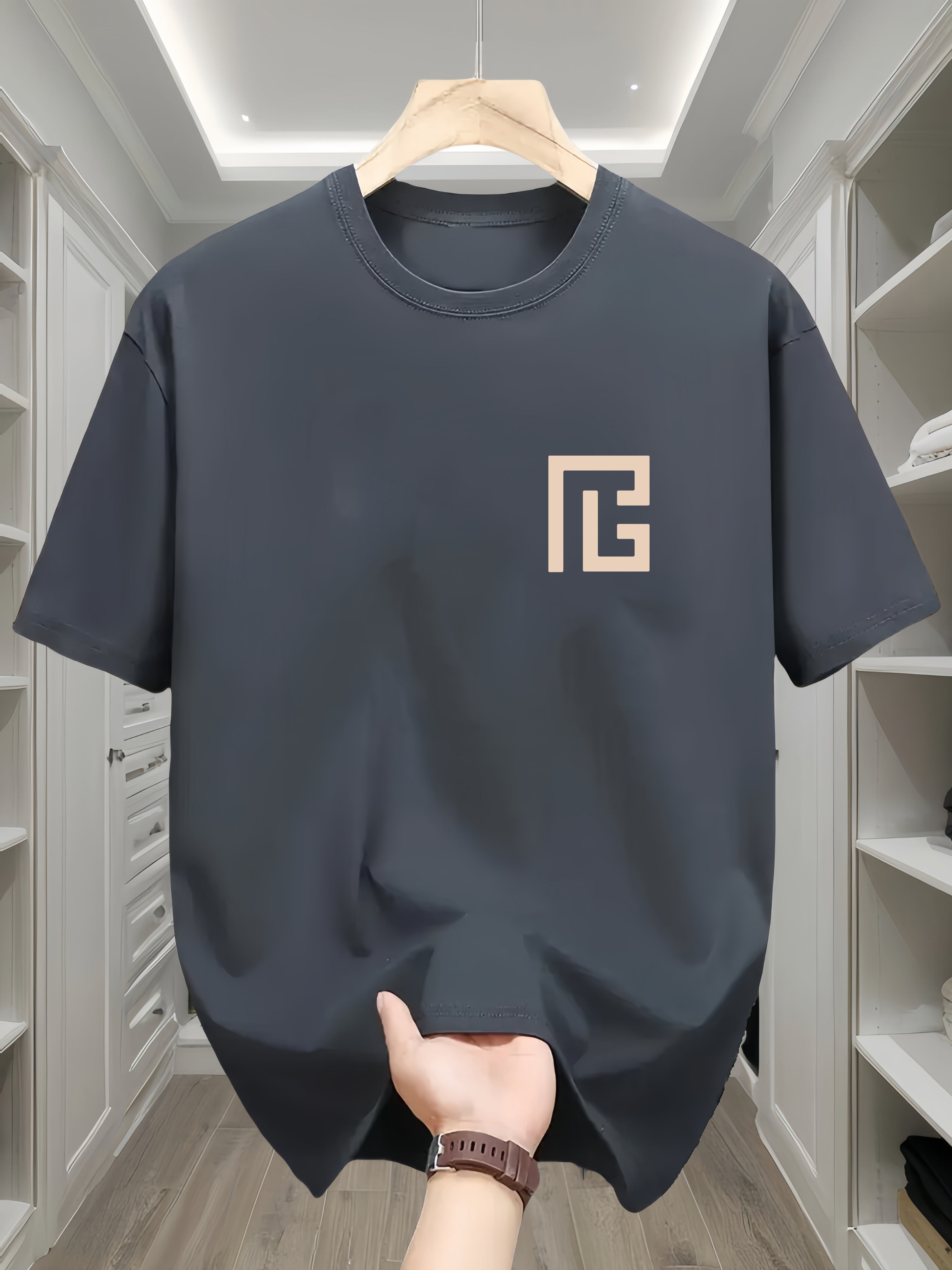 Camiseta de algodón para hombre con estampado geométrico, manga corta, cuello redondo, logotipo en negro y dorado