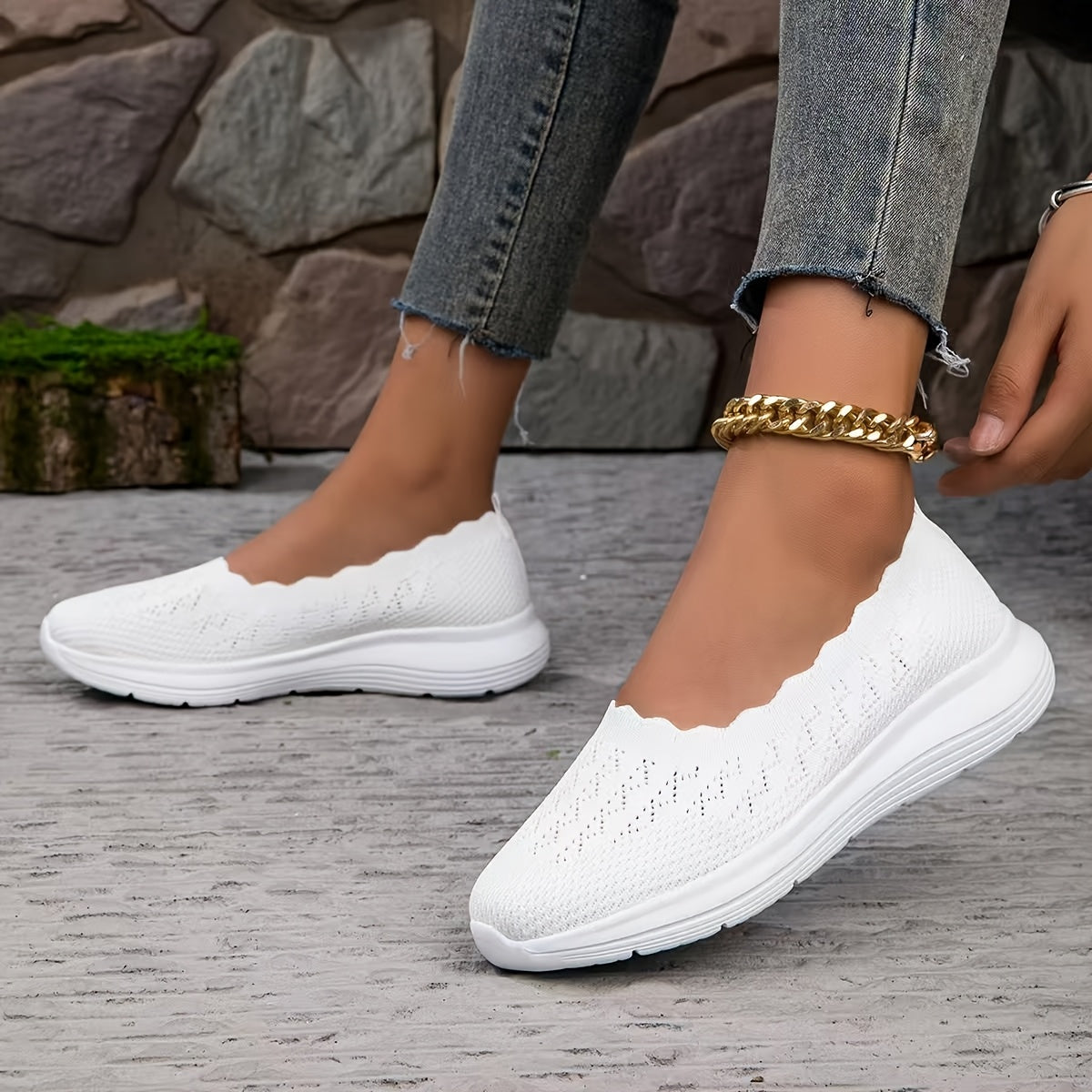 Women Breathable Knit Slip-On Casual Shoes Black White Comfortable Style