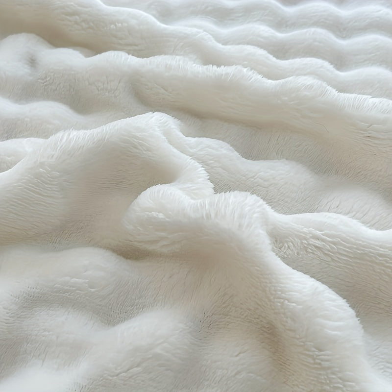 All-Season White Polyester Knitted Blanket for Bed Sofa Travel Camping