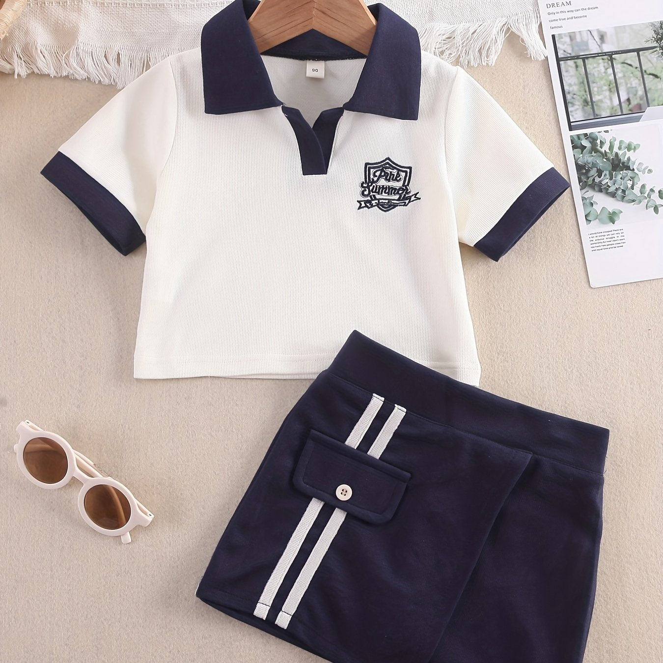 Girls Kids' Cotton College Style Turnover Collar T-Shirt Set with Fake Pockets and Badge Print