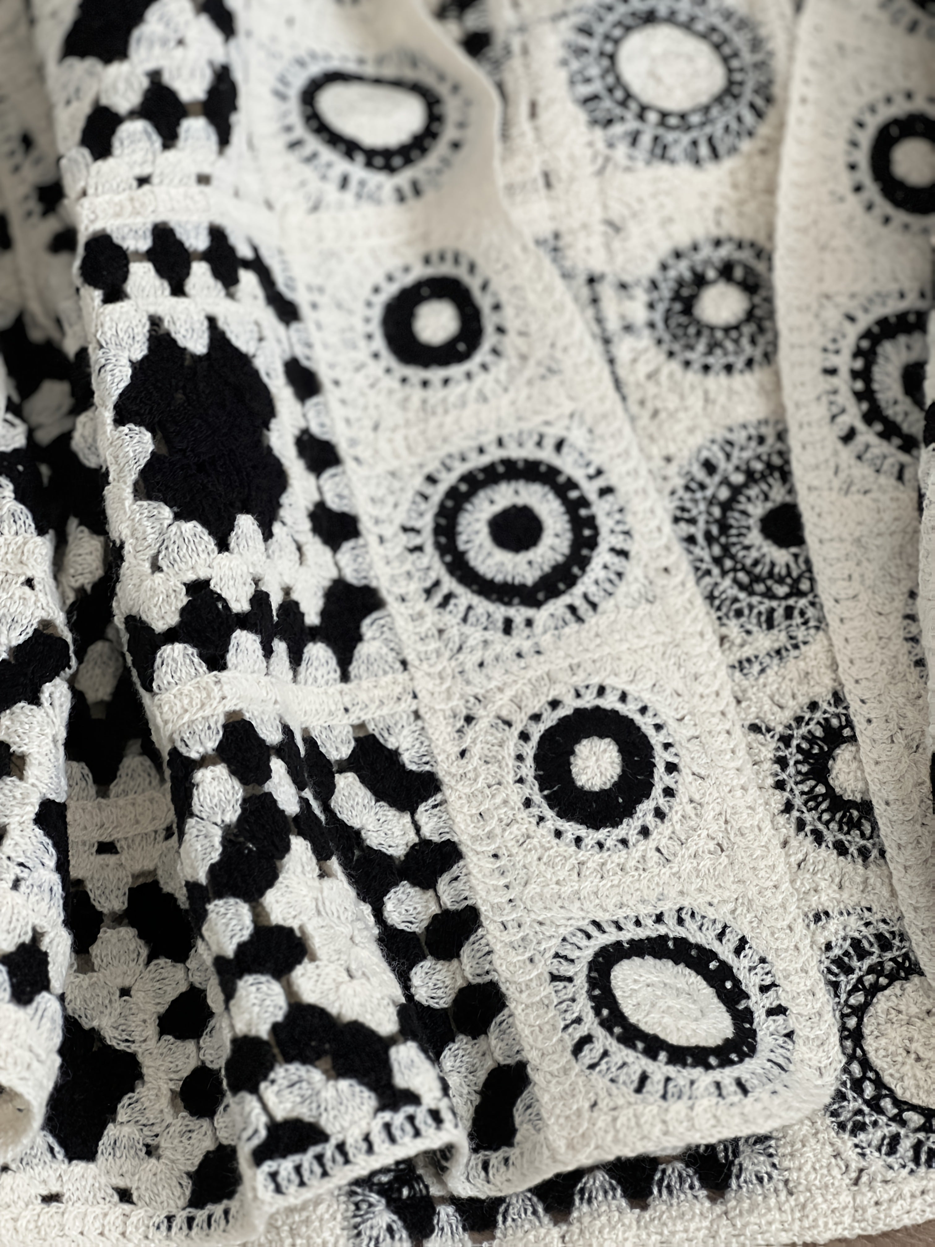 Women's Plus Size Bohemian Cardigan Sweater Black and White Geometric