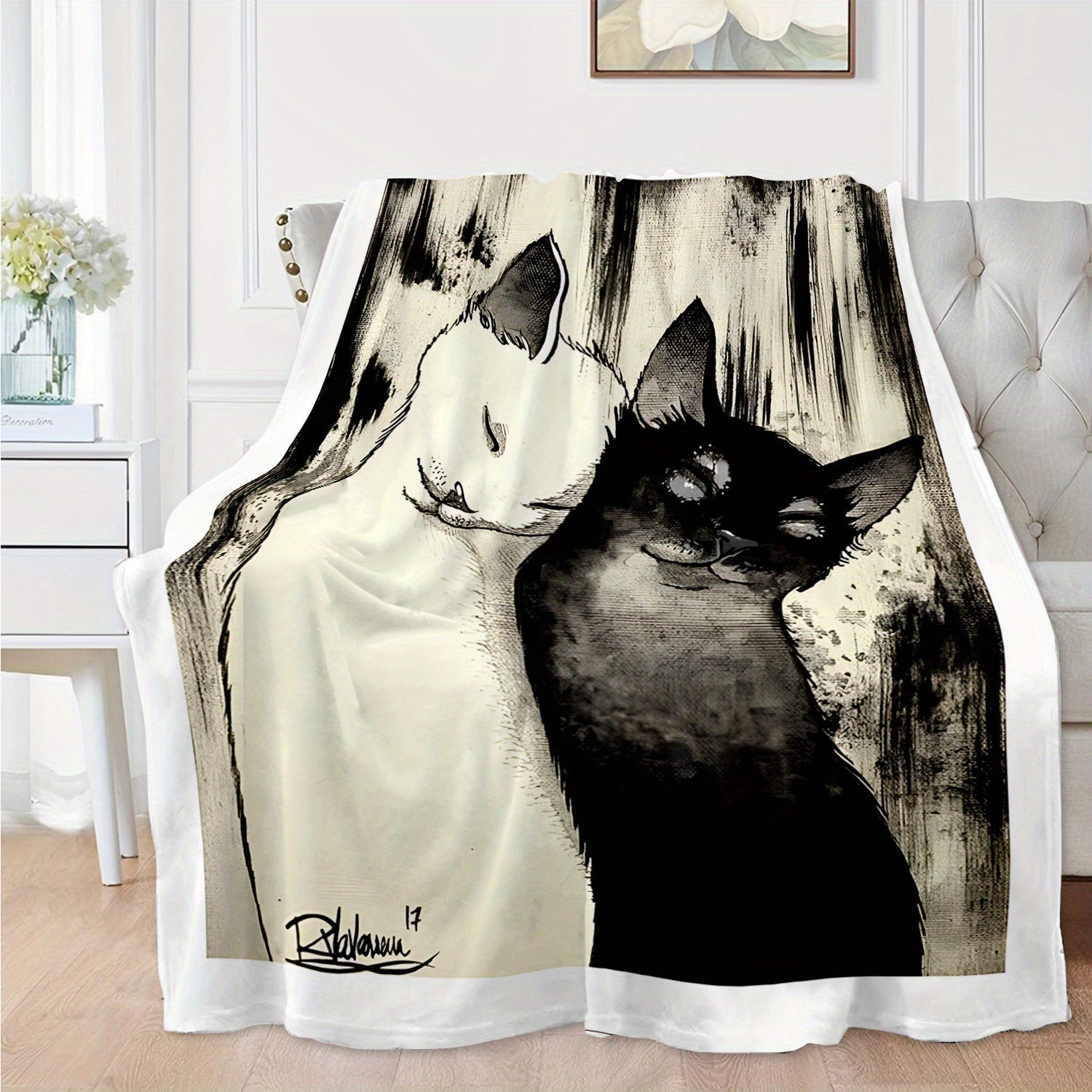 Black and White Cats Throw Blanket Flannel Fleece All-Season Cozy Sofa Bed Car Camping