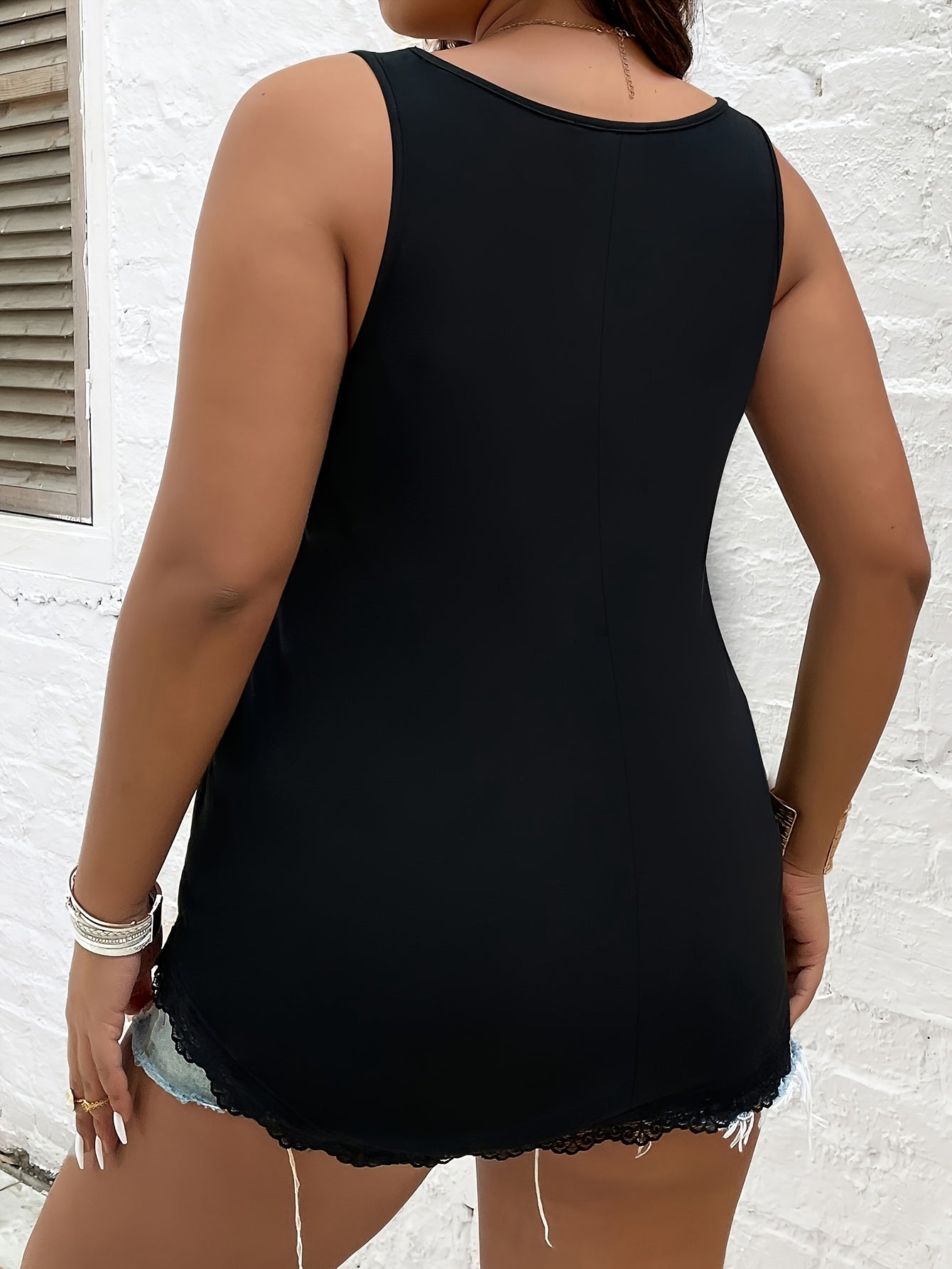 Plus Size Women's V-Neck Pearl Embellished Sleeveless Tank Top Black Summer Casual