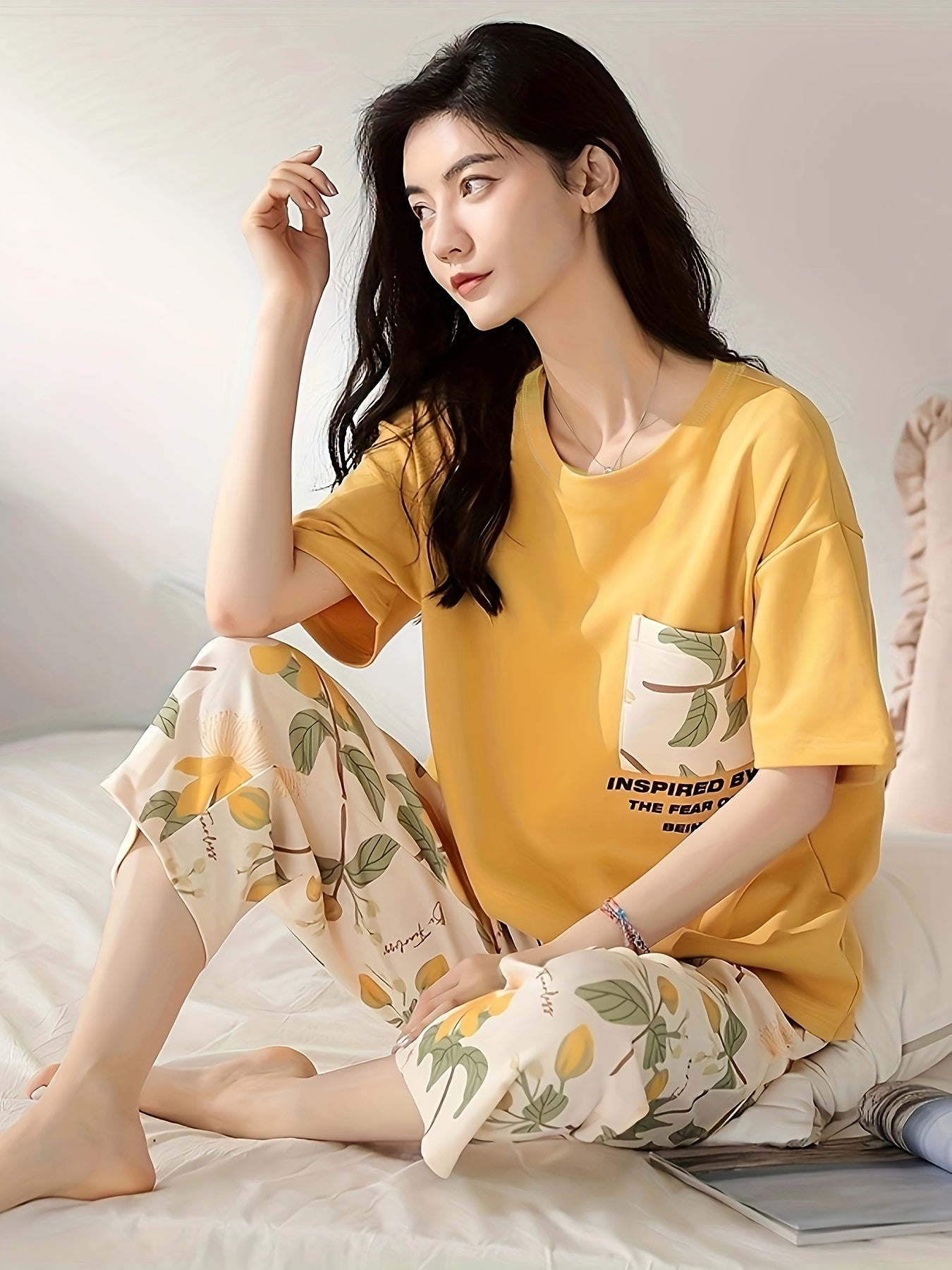 Women's Floral Print Summer Loungewear Set Short Sleeve Tee Capris