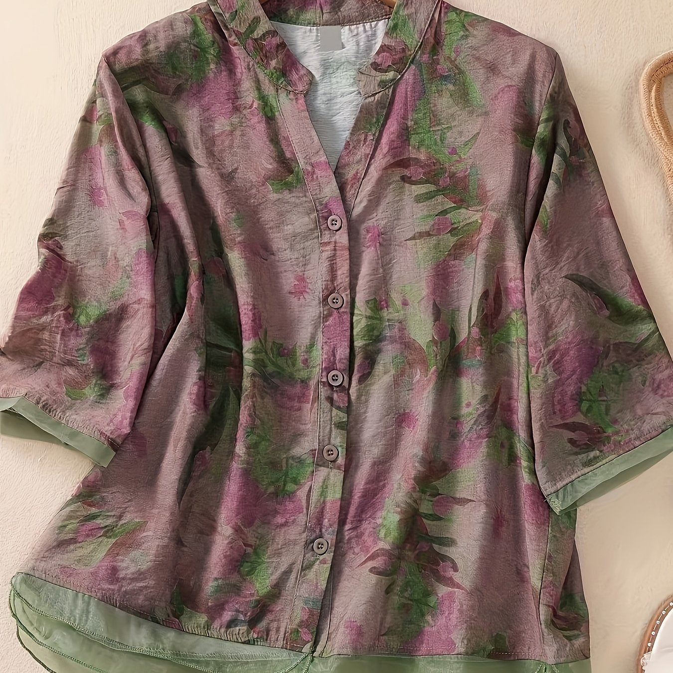Camisa de mujer con estampado floral, cuello alto, mangas tres cuartos, dobladillo cruzado, poliéster, ropa casual para fin de semana