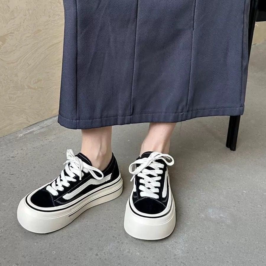 Women's Casual Canvas Sneakers Soft-Sole Breathable Comfortable Walking Shoes