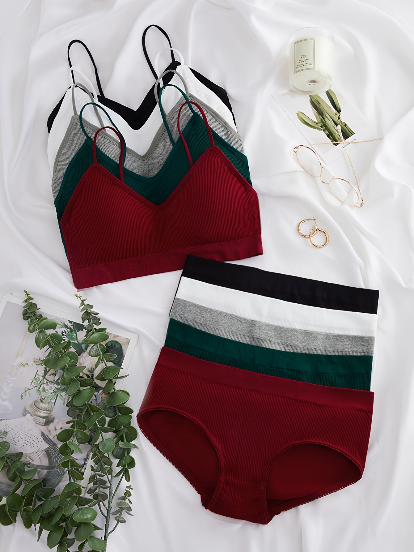 Koʻp rangli sport kostyumi