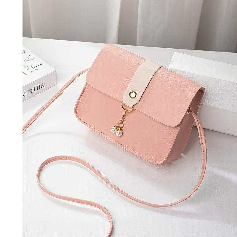 Ayollar uchun 1 dona Preppy uslubidagi sun'iy charm kvadrat sumka, olib tashlanadigan tasma, magnit yopish va bir rangda. Sayohat, ish, prom, ziyofat va bayramlar uchun ideal.