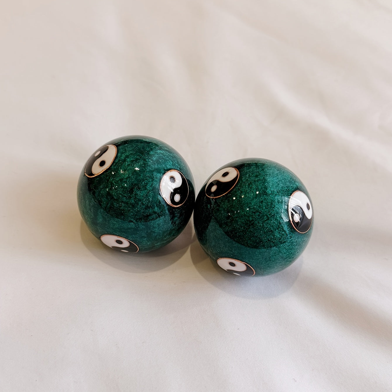 Vintage Chinese Tai Chi Yin Yang Metal Massage Balls for Hand Relaxation Stress Relief Wrist Exercise
