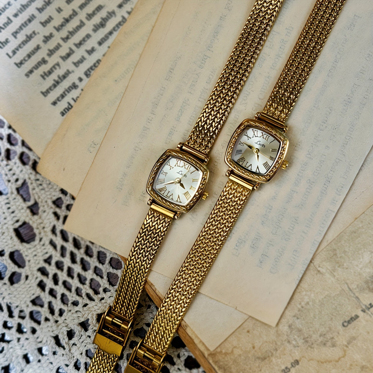 Women's Gold Quartz Watch with Stainless Steel Band Vintage French Style for Daily and Formal Wear